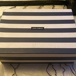 Dolce & Gabbana ship a hoy wedges❤️❤️❤️❤️